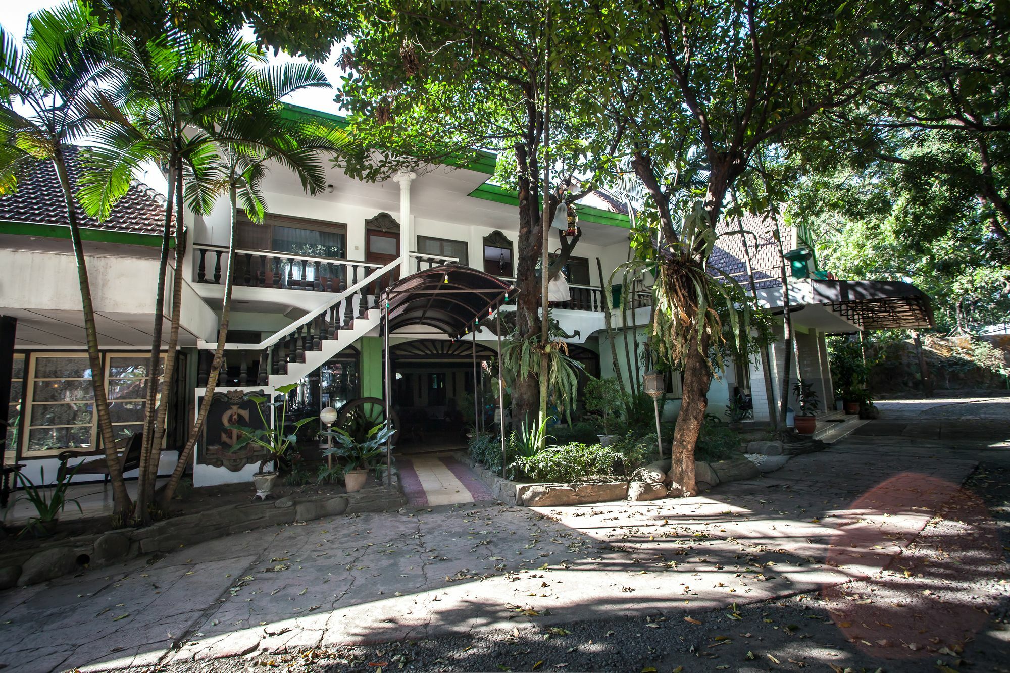 红多兹酒店-靠近巴莱库塔玛琅 外观 照片